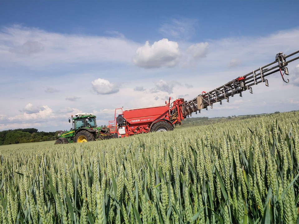 Epandeur à engrais pneumatique AERO GT 60.1