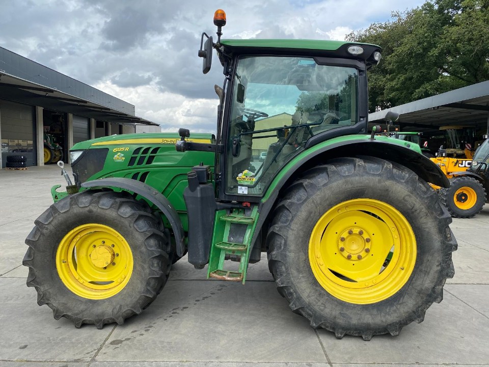 JOHN DEERE 6125 R AQ éco Rav