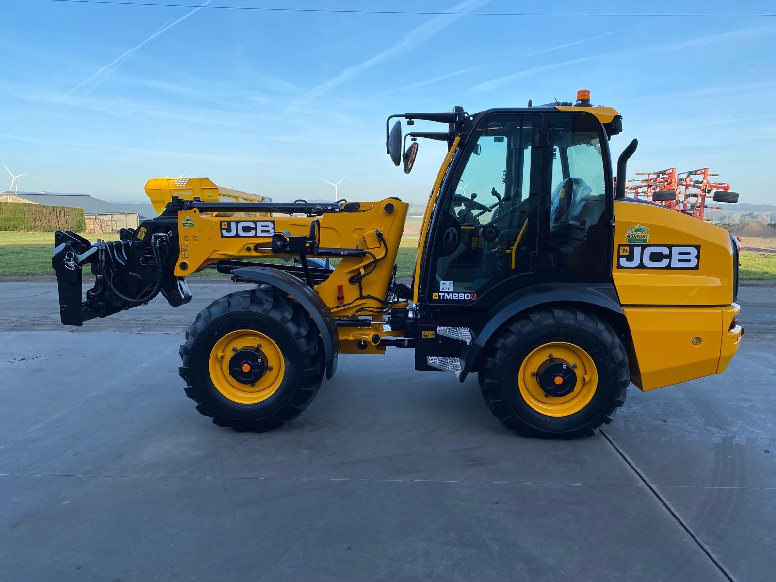 Chargeur télescopique JCB TM280S Qfit