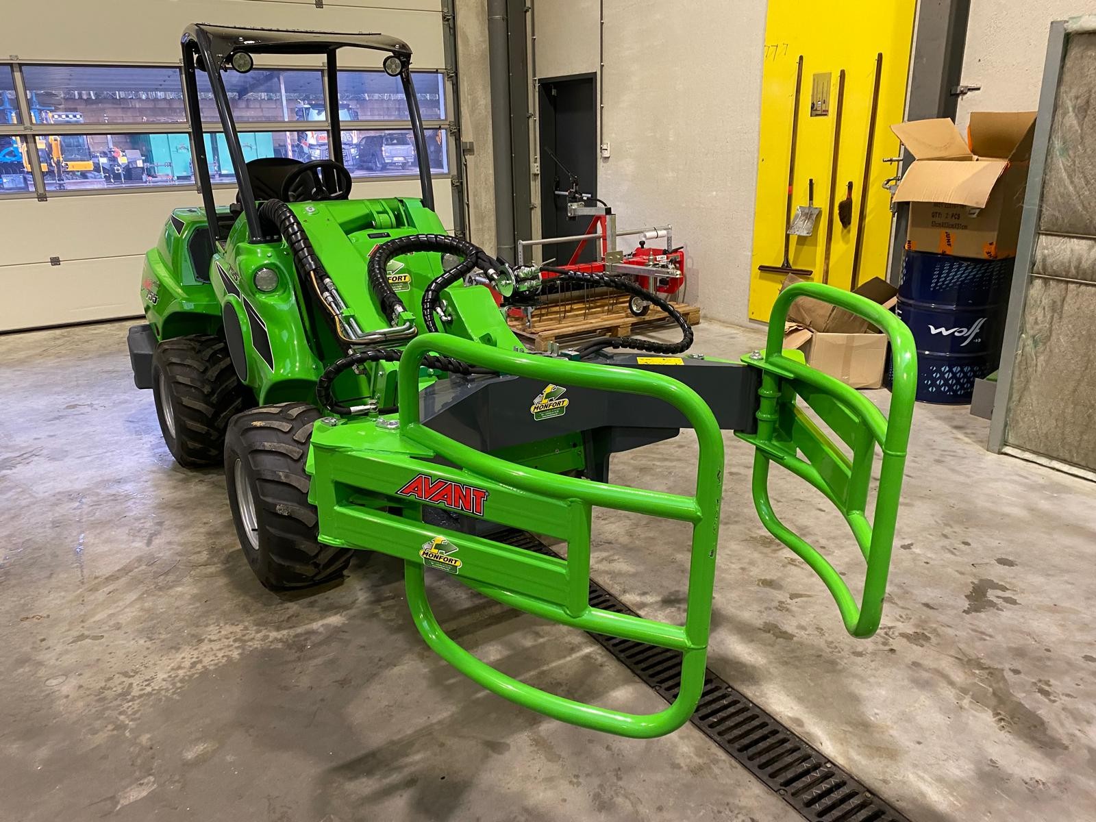 Pince à balles rondes AVANT largeur réglable