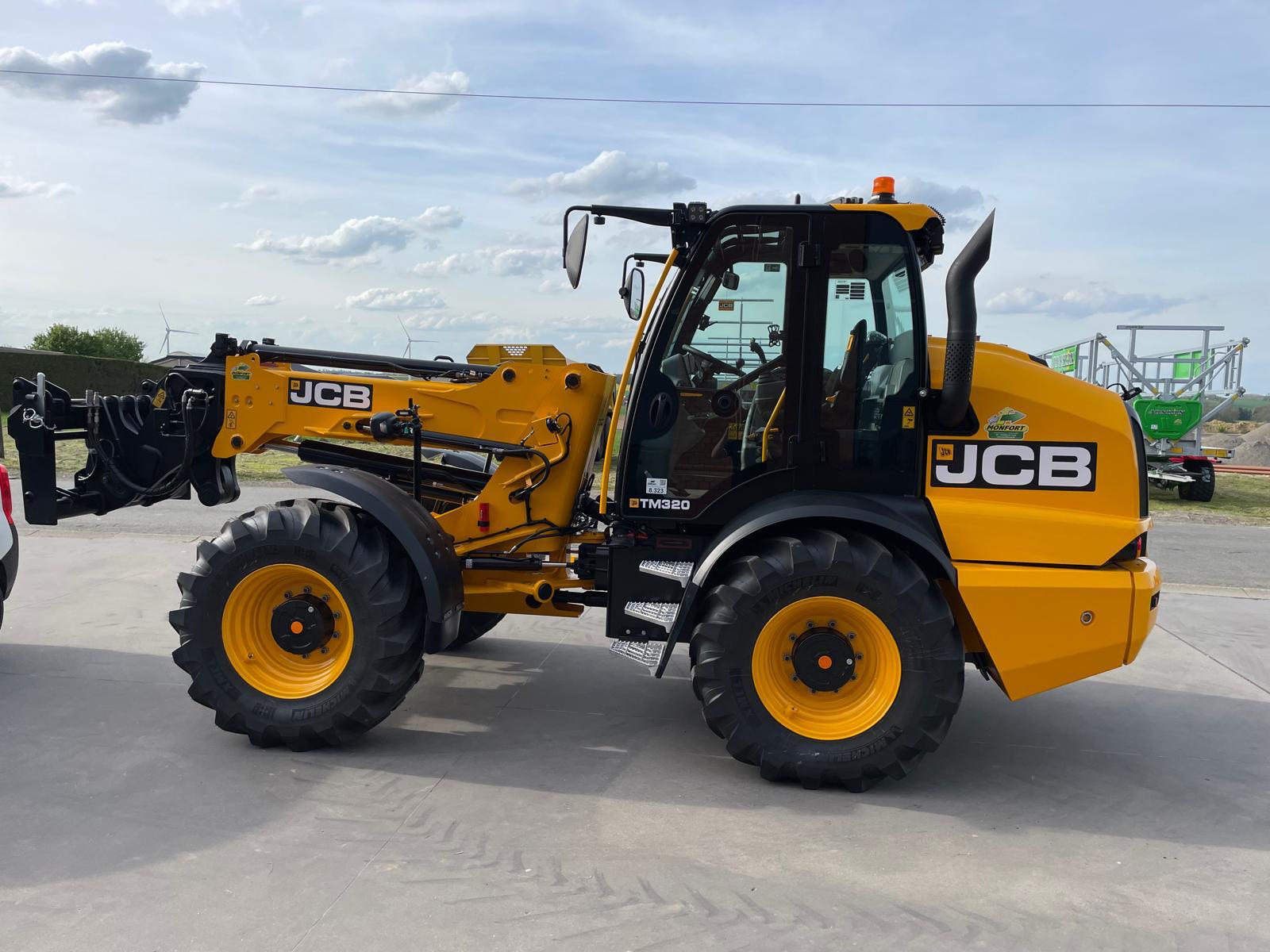 Chargeur télescopique JCB TM320 Qfit