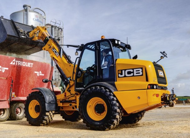 Chargeur télescopique JCB TM320 Qfit