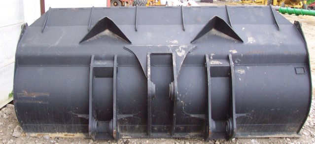 Bac Chargeur à lame Delta 5.5m³ larg 3m