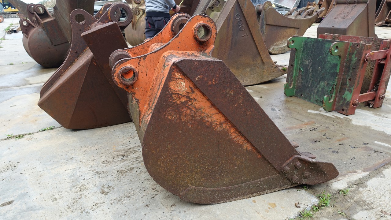 Bac HITACHI rétro  0.9m 5dts