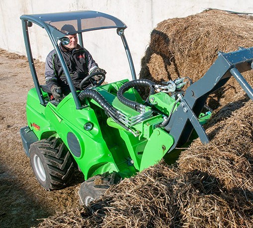 Chargeur télescopique AVANT 635i TDL+