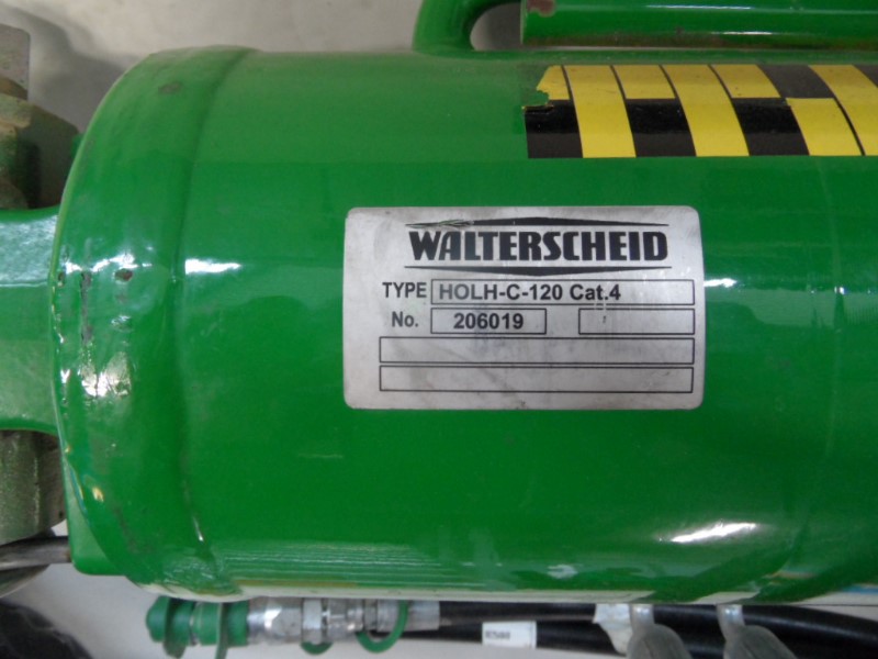 3° point hydr origine cat 4 8R (barre de poussée)